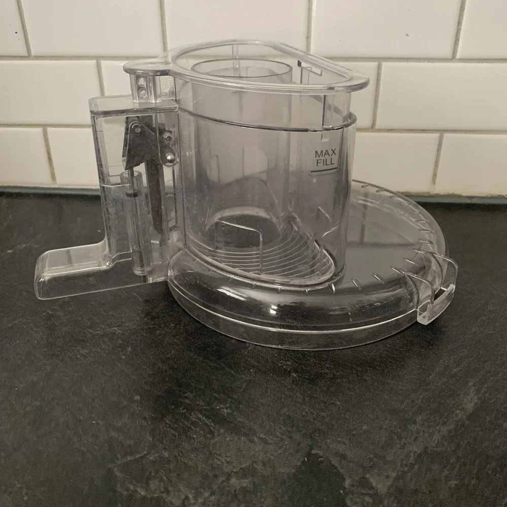 Cuisinart DLC-2007N Food Processor Replacement Lid Cover & Sleeve Chute‎